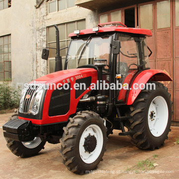 Trator compacto CE 824 com carregador frontal